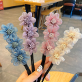 1 pcs messy hair bun flower design.