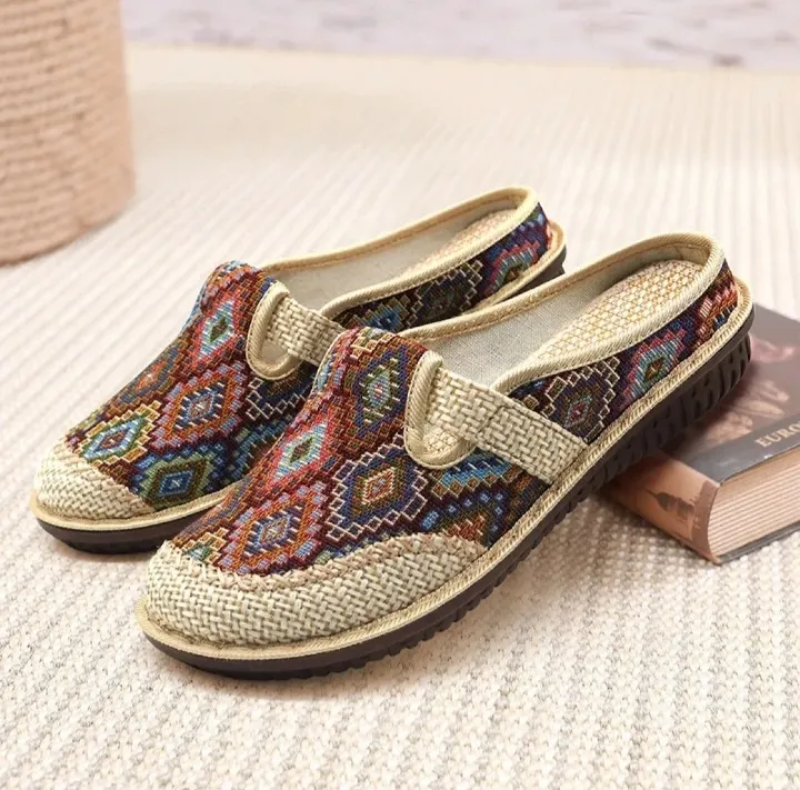 Beautiful%20Solid%20Classic%20Slipper%20for%20Women%20(Made%20in%20china)%20-%20Image%204