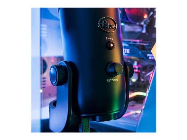 Blue%20Yeti%20Microphone%20(Blackout%20Edition)-%20World's%20#1%20USB%20Microphone%20-%20Image%202