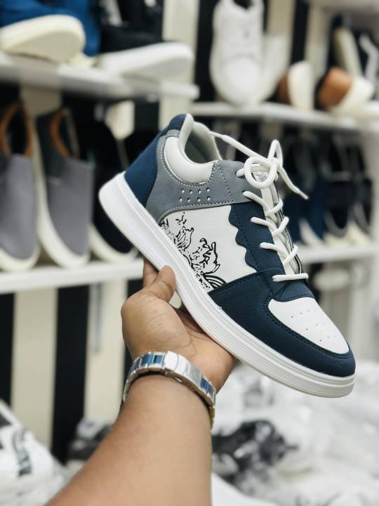 Premium%20Collection%20High%20Qulaity%20Sports'%20Sneakers%20Men%20Casual%20Shoes%20Men%20Fashion%20Sneakers%20Fly%20knit%20Light%20weight%20Slip-on%20Men%20-%20Image%203
