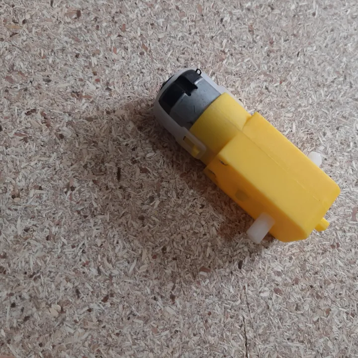 Gear%20Motor%20for%20Robot%20Wheel%20DC%20yellow%20colour%20best%20quality%20-%20Image%204