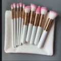 Premium Kabuki Brush Set - 10 Pieces Set. 
