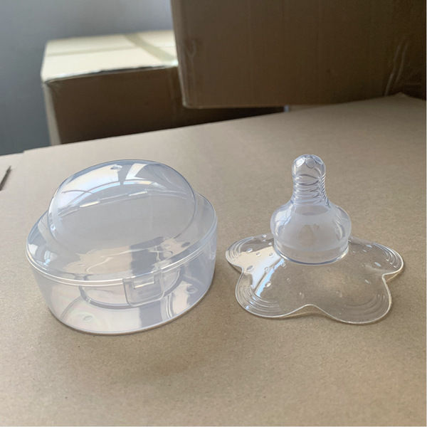 1%20Piece%20Nipple%20Shield%20with%20Carrying%20Boxes%20Breastfeeding%20Nipple%20-%20Image%203