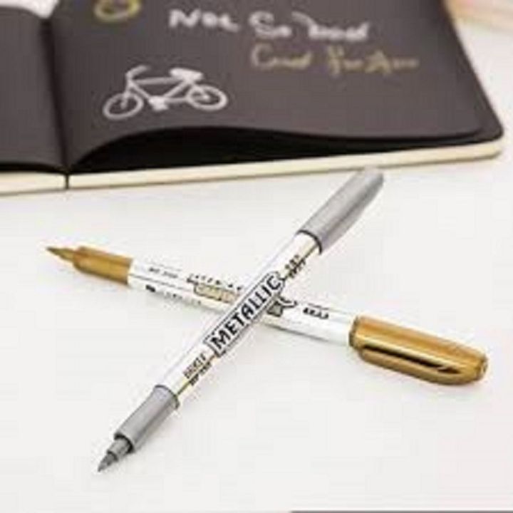 Gold%20And%20Silver%20Metallic%20Art%20Marker%20Pen%20Craftwork%20pen%20For%20DIY%20Painting%20Pens%20Signature%20Greeting%20card%20Design%20Art%20(pack%20of%202pcs)%20-%20Image%204