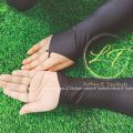 Cross finger hand sleeve wholesale fingerless hand sock for women. 