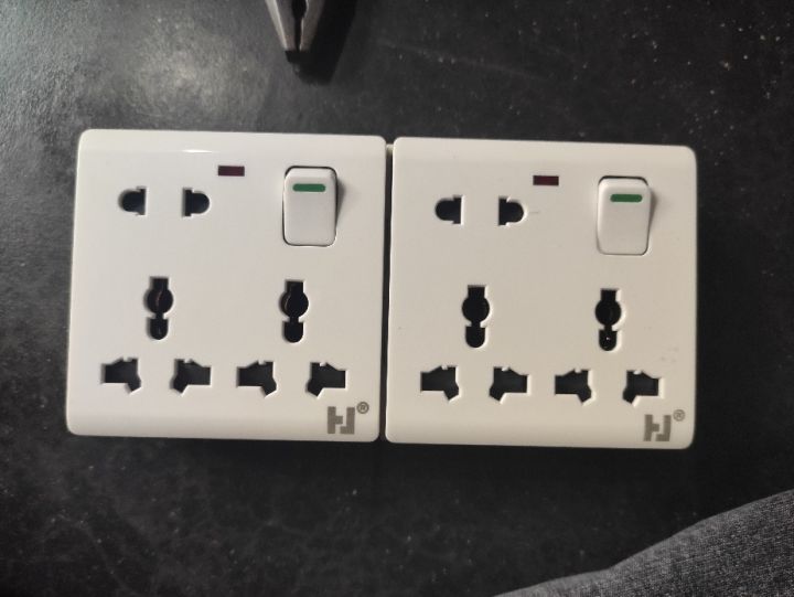 2%20Pcs%208%20Pin%20Multi%20Gang%20Socket%20Double%203%20Pin-%201Piece%202%20Pin%20Multi%20Function%20Universal%20Wall%20Switch%20Socket%20-%20Image%203