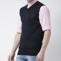 Men's Fashionable sleeveless sweater .. 