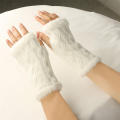 Fleece Thickened Gloves Cropped Knitted Fingerless Plush Sleeves Winter Warm Gloves Acrylic Velvet Mittens for Women Girls.
