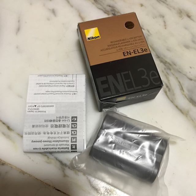Nikon%20EN-EL3e%20Rechargeable%20Li-Ion%20Battery%20for%20D200,%20D300,%20D700%20and%20D80%20Digital%20SLR%20Cameras%20-%20-%20Image%202