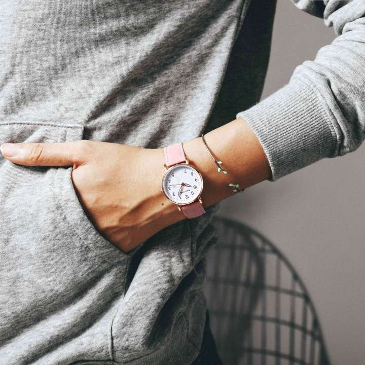 Korean%20Simple%20Retro%20Watch%20Glow-in-the-dark%20Belt%20Watch%20Lovely%20Little%20Fresh%20Female%20Dial%20Watch%20Gift%201Pcs%20-%20Image%207
