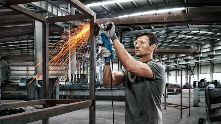 Bosch%20Angle%20Grinder%205"%20GWS%209-125%20-%20Image%203