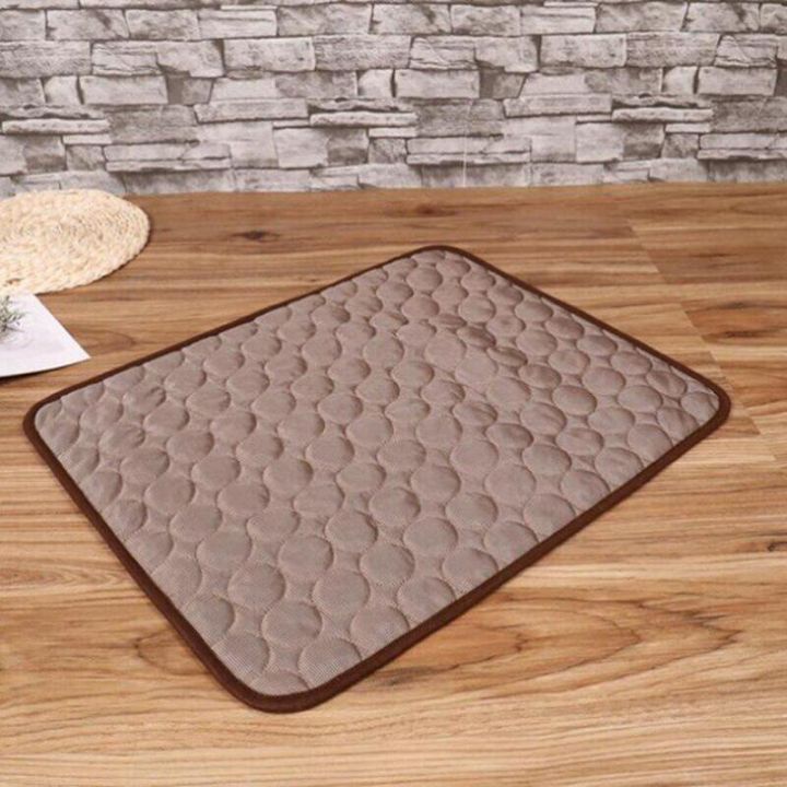 Pet%20Soft%20Summer%20Cooling%20Mats%20Blanket%20Summer%20Car%20Seat%20Ice%20Silk%20Mat%20Pet%20Cooling%20Non%20Stitches%20Blanket%20-%20Image%204