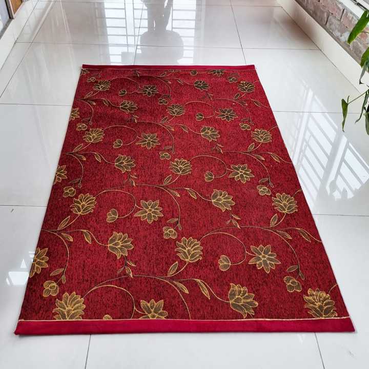 GOLD%20in%20RED-%20Floor%20Mat/%20Area%20Rug%20-%20Small%20Size%20-%20Image%202