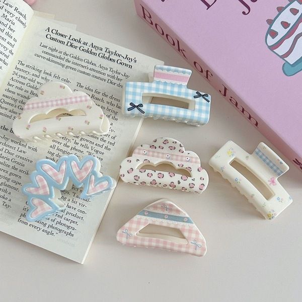 Korean%20Style%20Cute%20Pastel%20Hair%20Claw%20Clip%20for%20Girls%20and%20Women%20Hair%20Accessories%20-%20Image%208