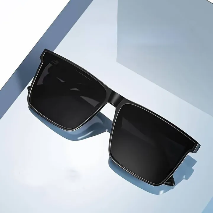 Unisex%20Plastic%20Summer%20Sunglasses%20for%20Men%20and%20Women%20-%20Double%20Lens%20Retro%20Style%20with%20Black%20Frame%20-%20Black%20-%20DX11%20-%20Image%204
