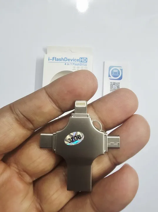 4%20In%201%20Flash%20Drive%2032GB%20Metal%20Body%20-%20Image%205