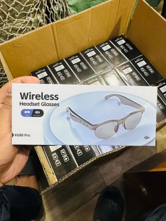 Unisex%20Smart%20Sunglasses%20with%20Hi-Res%20Audio,%20HD%20UV%20Protection,%20Wireless%20Calls%20&%20Music,%20Long%20Battery%20Life,%20Rechargeable,%20Touchpad%20Control%20By%20Latfu%20-%20Image%205