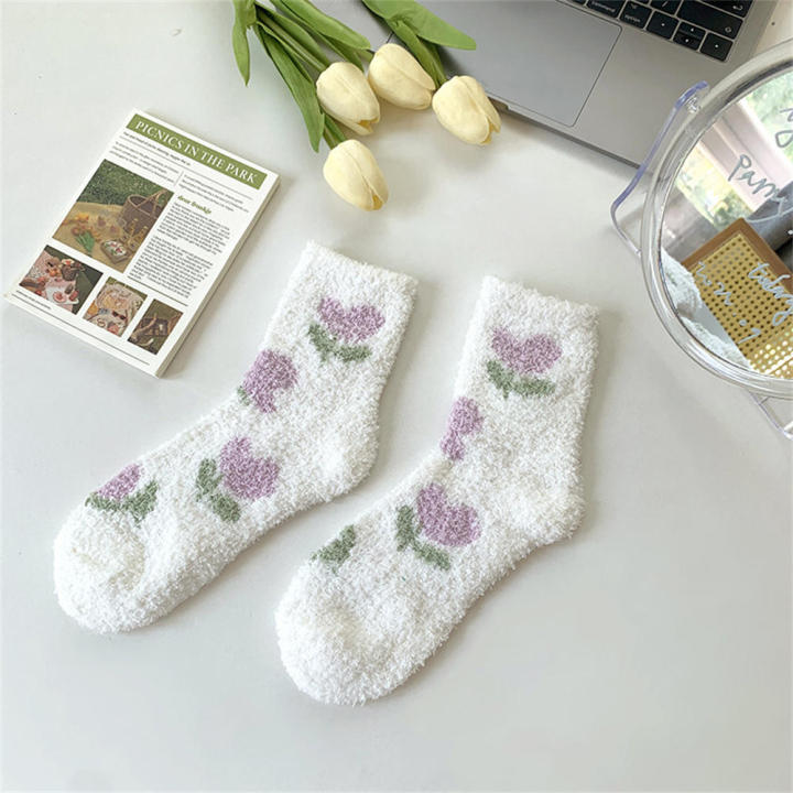 Floor%20Socks%20Padded%20Warm%20Fuzzy%20Home%20Slipper%20Socks%20Sleeping%20Socks%20Winter%20Coral%20Velvet%20Socks%20Mid%20Calf%20-%20Image%207