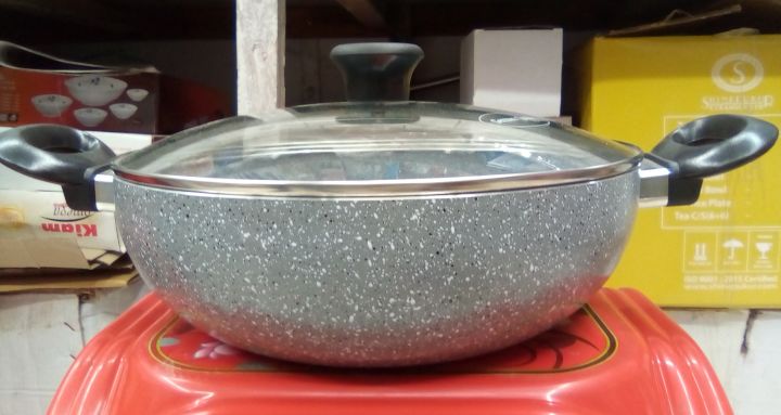 Kiam%20Marble%20Coated%20Karai%20With%20Glass%20Lid%2030cm%20-%20Image%202