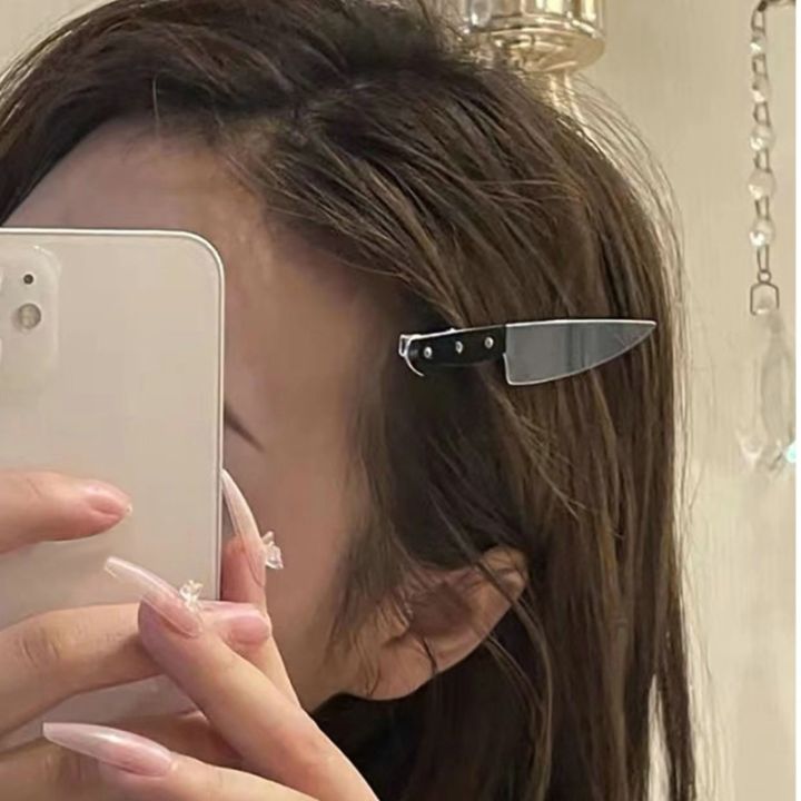 Creative%20Weird%20Knife%20Hair%20Clips%20For%20Women%20Funny%20Hairpins%20Girls%20Hairclip%20Punk%20Barrette%20Hairpins%20Headwear%20Hair%20y2k%20Accessories%20New%20Moonlight%20Shines%20-%20Image%203