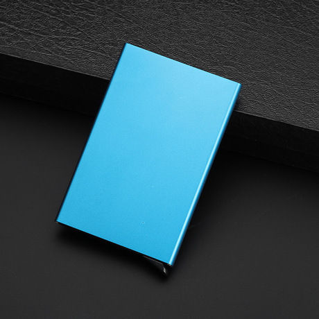 Front%20Look%20Men%20Aluminium%20Card%20Holder%20(7%20Card%20Slots)%20-%20Image%203