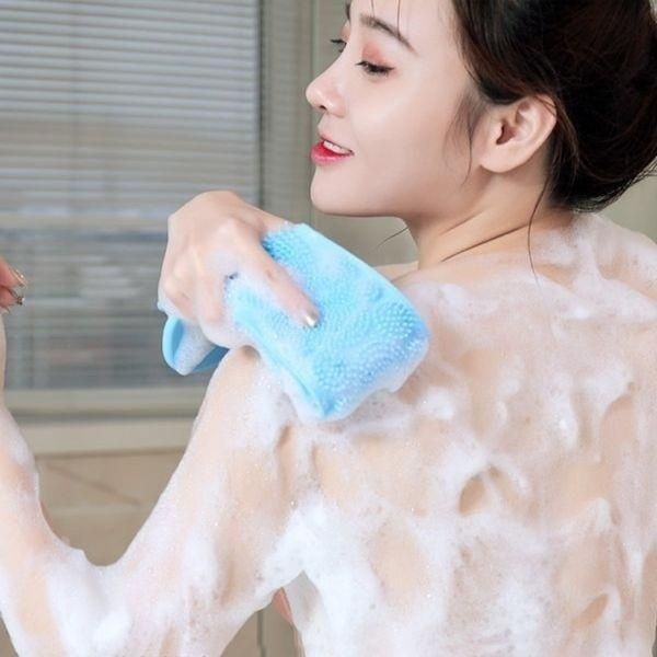 Silicone%20Bath%20Body%20Brush%20Exfoliating%20Long%20Silicone%20Back%20Scrubber%20Easy%20to%20Clean%20Lathers%20Well%20Eco%20Friendly%20-%20Image%203