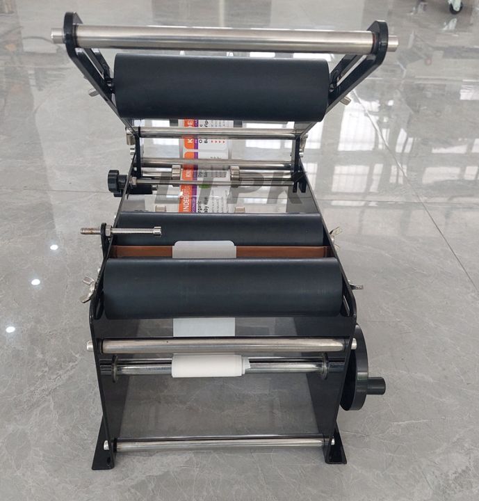 LT-L100N%20Wholesale%20Low%20Price%20Small%20Business%20Cosmetic%20Round%20Bottle%20Labeling%20Machine%20Manual%20with%20Handle%20-%20Image%204