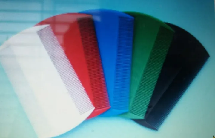 Hair%20Hard%20Rubber%20Lick%20Comb%20(-2%20Piece%20Ukun%20Marar%20Chiruni%20-%20Image%202