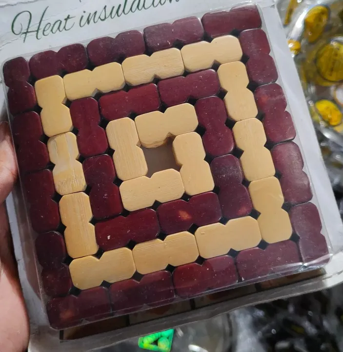 Dinning%20Table%20Mat/%20Insulation%20Bamboo%20Pads/%20Table%20Coasters%20Square%20Bamboo%20Placemat/%20Cup%20Mat/%20Plate%20Mat/%20Decorations%20Kitchen%20Accessory%20-3%20pieces%20-%20Image%202