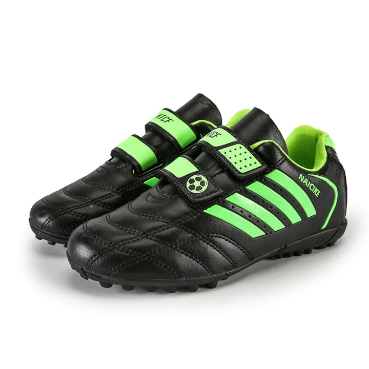 Men's%20broken%20football%20equipment,%20ball%20shoes,%20children's%20football%20shoes,%20children's%20sports%20shoes,%20nail%20training,%20students'%20children's%20shoes%20-%20Image%205