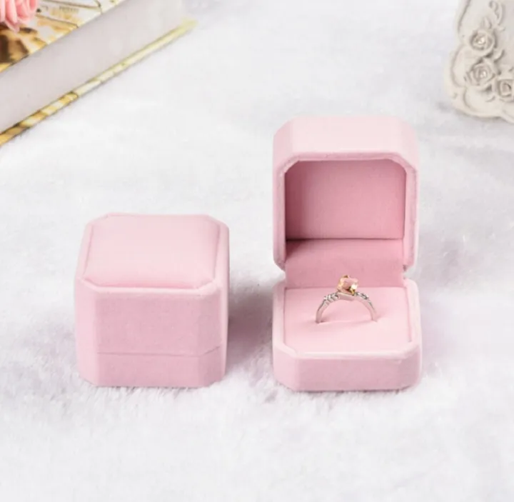 Square%20Velvet%20Jewelry%20Box%20Ring%20Holder%20-Gift%20Packaging-%20Marriage%20Storage%20Organizer%20-Earring%20Display%20Wedding%20-%20Image%206