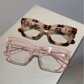 Vintage Design Reading Glasses Designer Glasses Eye Tea Color Eyeglasses Leopard Print Square Frame Optical Glasses for Women. 