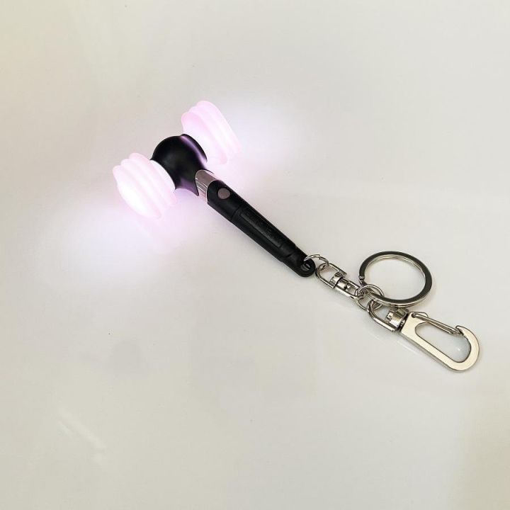 New%20Kpop%20BLACKPINK%20Lightstick%20keychain%20can%20luminous%20hammer%20pendant%20for%20blink%20gift%20-%20Image%203
