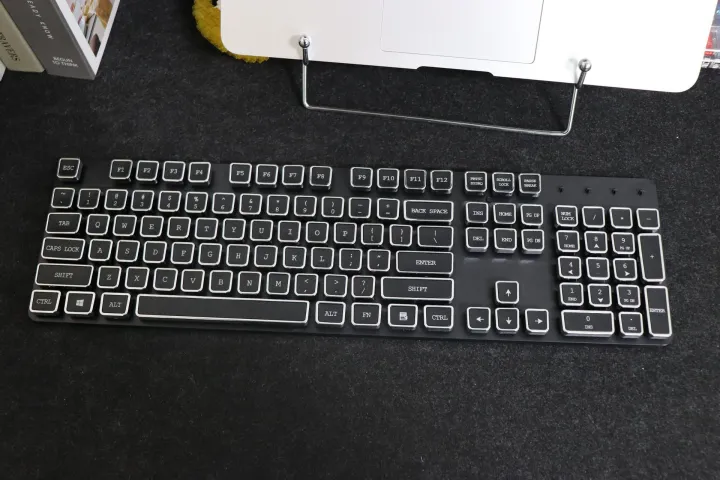 Full%20Transparent%20Crystal%20Keycaps%20DIY%20Customized%20Mechanical%20Keyboard%20Universal%20Keycaps%20132%20Keys%20Large%20Complete%20Set%20of%20Transparent%20Keycaps%20-%20Image%207