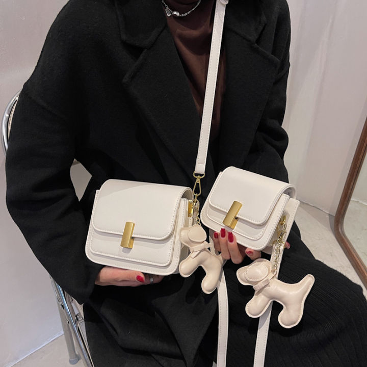 Korean%20version%20small%20square%20bag%20niche%20vintage%20crossbody%20bag%20bag%20women's%202023%20new%20texture%20fashion%20fashion%20commuter%20shoulder%20bag%20-%20Image%202