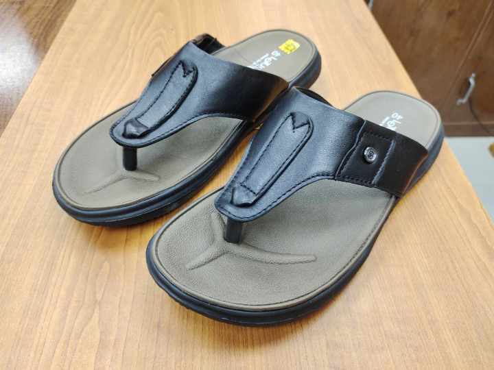 Soft%20Comfortable%20Leather%20Sandals%20for%20Men.%20Light%20Weight%20Lotus%20Stylish%20Fashionable%20Soft%20%20Leather%20Sandal%20Shoes%20For%20Men.%20Black%20&%20Chocklet.%20Lotus%20Shoes%20Model:%20A68.%20-%20Image%204