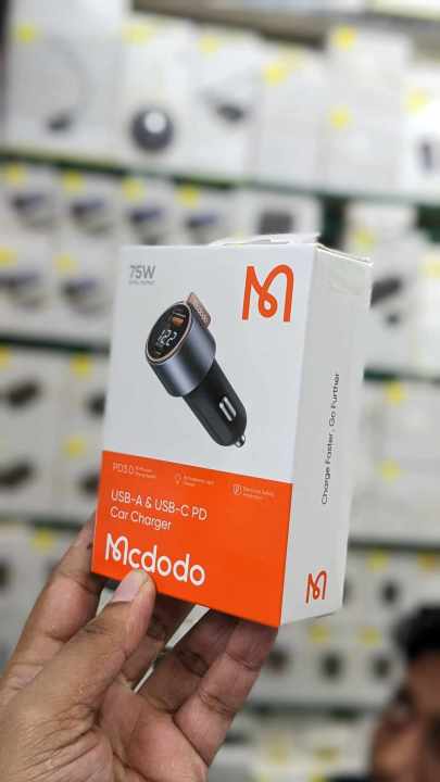 Mcdodo%20CC-369%2075W%20USB-A%20&%20USB-C%20PD%20Car%20Charger%20-%20Image%204