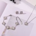2023 Fashion Designer Brand Luxury Stainless Steel Bracelet 18k Gold Plated Four Leaf Clover Necklace Set For Women.