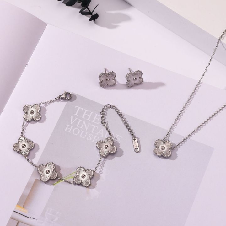 2023%20Fashion%20Designer%20Brand%20Luxury%20Stainless%20Steel%20Bracelet%2018k%20Gold%20Plated%20Four%20Leaf%20Clover%20Necklace%20Set%20For%20Women%20-%20Image%205