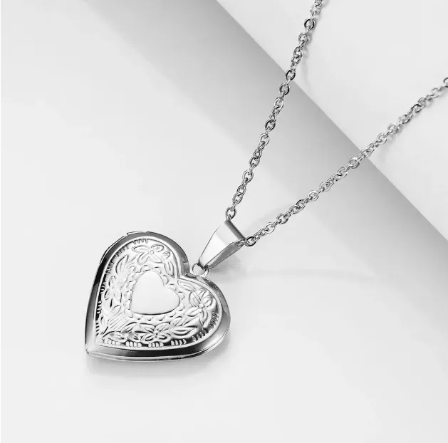 Love%20Heart%20Locket%20Pendants%20for%20Women%20Men%20Openable%20Photo%20Frame%20Picture%20Necklace%20-%20Image%203