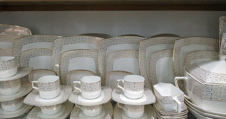 Shine%20pukur%20Luxury%20Square%20Dinner%20set%2052pcs%20-%20Image%202