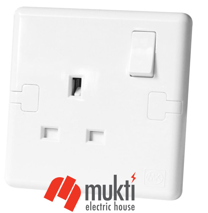 MK%20Made%20in%20Singapore%20ECORE%2013A%203%20Pin%20Flat%201%20Gang%20Socket%20with%20Switch%20Three%203Pin%20-%20Image%204