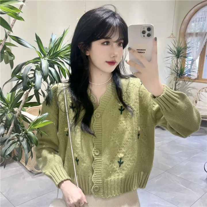 Spring%20and%20Autumn%20New%20Slimming%20Younger%20Fashion%20Embroidered%20Flower%20Long%20Sleeve%20Short%20Knitted%20Sweater%20Cardigan%20Coat%20Women's%20Clothing%20-%20Image%202