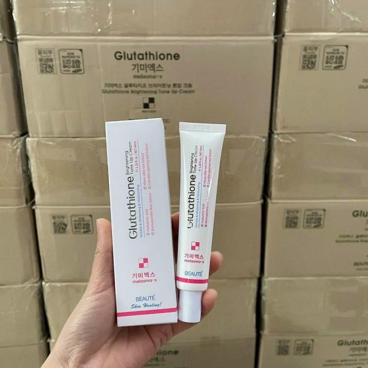 Beaute%20Brightening%20Tone%20up%20Cream%20-%20Image%203
