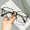 Stylish Square Anti-Blue Light Glasses for Women Retro Clear Frame Anti Radiation Glasses Korean Style Transparent Glasses.
