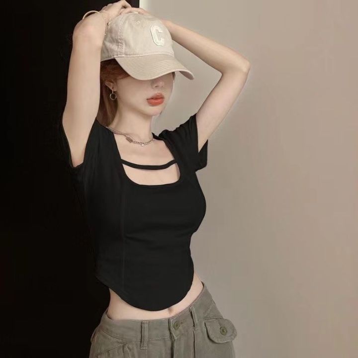 Hot%20Girls%20Unique%20Chic%20Sweet%20and%20Spicy%20Style%20Short%20Top%20Design%20Sense%20Niche%20Clavicle%20Square%20Collar%20Short%20Sleeve%20T%20Women's%20Summer%20T-shirt%20ins%20-%20Image%205