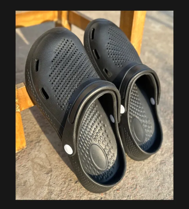 Mens%20Classical%20Trendy%20Crocs%20Eva%20Comfortable%20Lightweight%20Clogs%20Sandals%20Shoes%20-%20Image%204