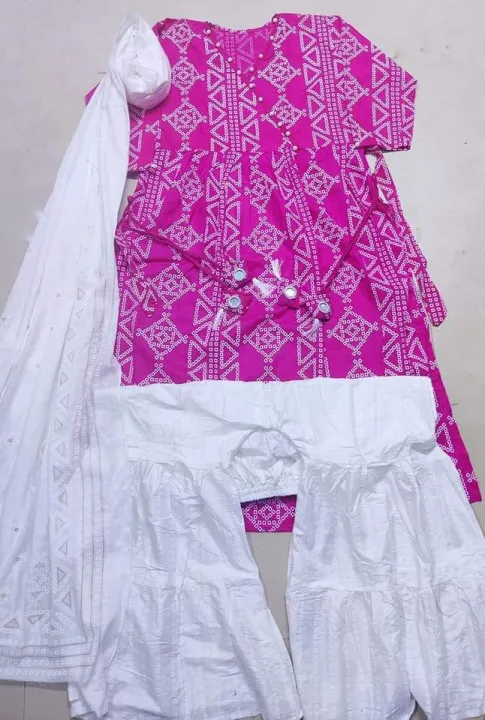 Ready%20Made%20Naira%20Cut%20Cotton%20Fashionable%20Stitched%20Long%20Salwar%20Kamez%20Orna%20For%20Stylish%20Women%20/%20Girls%20(%203%20Pcs%20)%20-%203%20Pice%20Dress%20-%20Image%203