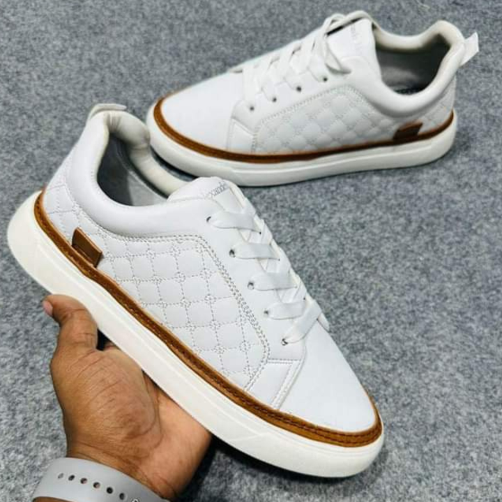 Hot Selling Sneakers High Quality Sneakers Men Casual Shoes Men Fashion  Sneakers Fly knit Light weight Slip-on Men White Shoes