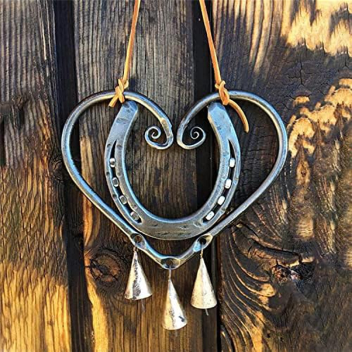 1%20Piece%20Lucky%20Love%20Wind%20Chime%20Metal%20Heart-Shaped%20Horseshoe%20Wind%20Chimes%20Garden%20Home%20Decoration%20-%20Image%204